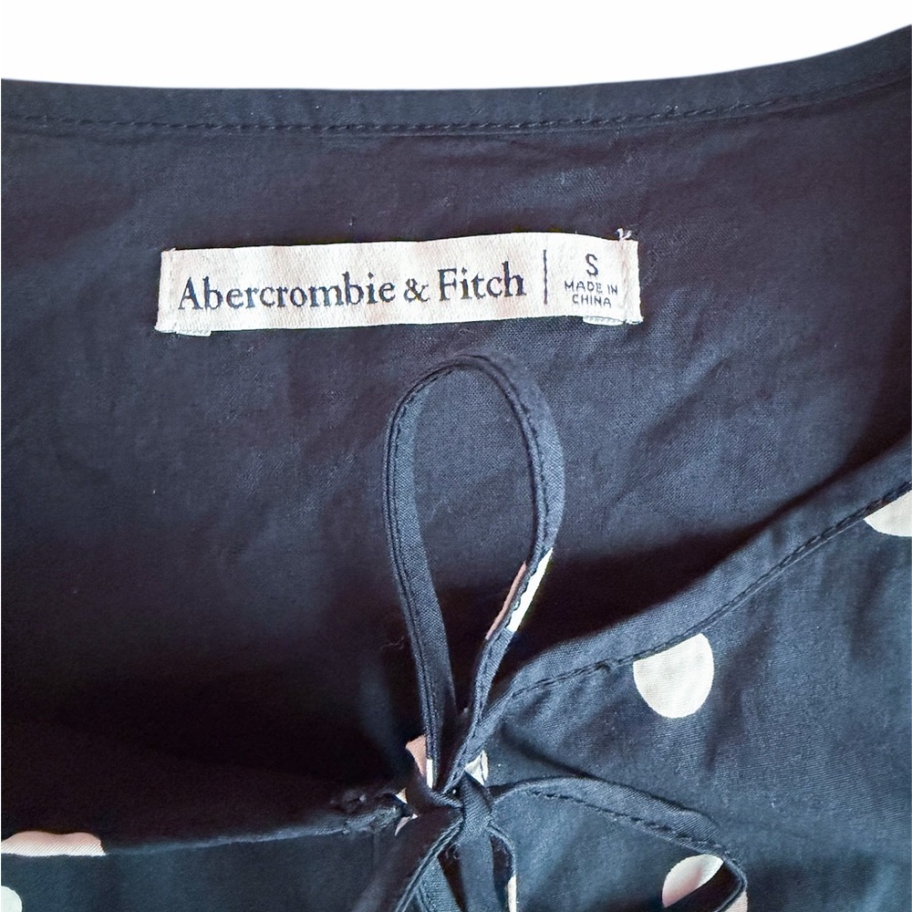 Abercrombie & Fitch Women Short Sleeve Tie-Front Top Blouse Shirt Black Polk Dot - Picture 5 of 5